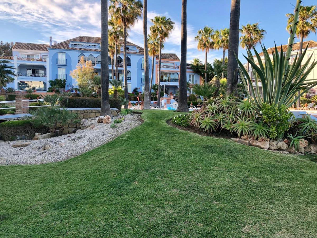 Апартаменти La Perla De La Bahia, Urbanizacion Gran Lujo Bahia de Casares Екстер'єр фото