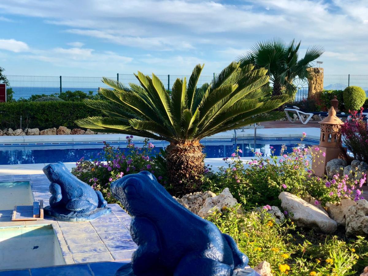 Апартаменти La Perla De La Bahia, Urbanizacion Gran Lujo Bahia de Casares Екстер'єр фото