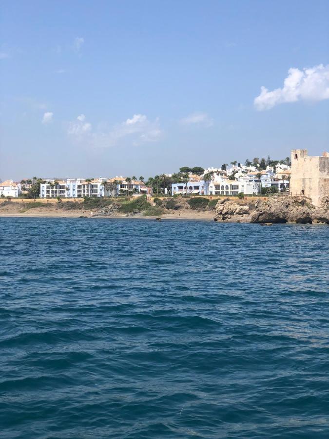 Апартаменти La Perla De La Bahia, Urbanizacion Gran Lujo Bahia de Casares Екстер'єр фото